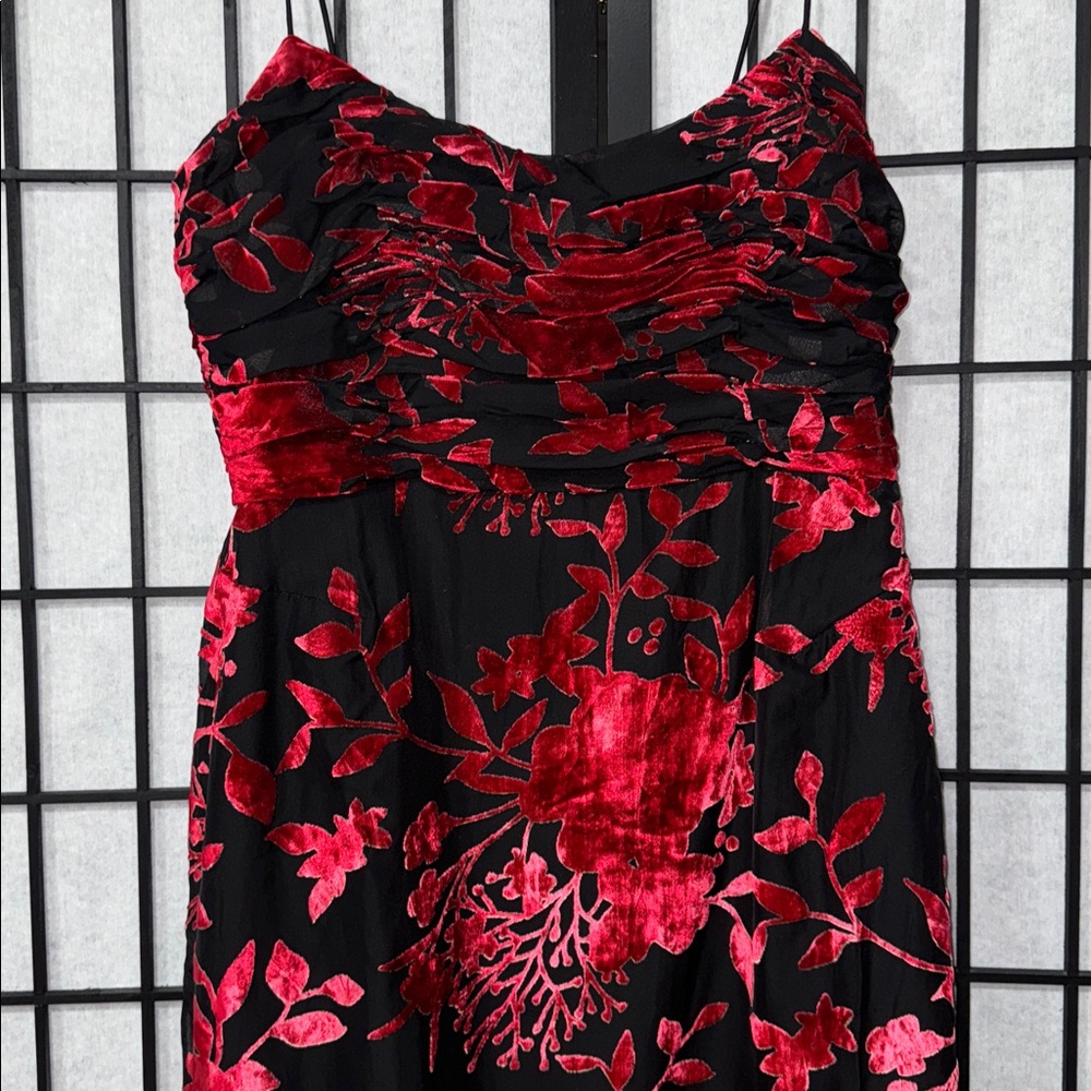 Hutch Tylia Floral Velvet Midi Dress size 14 - Picture 10 of 10